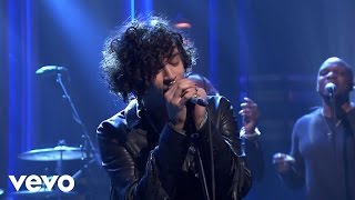 The 1975  The Sound Live From The Tonight Show Starring Jimmy Fallon [upl. by Normi]