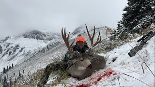 Mule Deer Hunt Wyoming  Stuck N the Rut 99 [upl. by Rotsen]