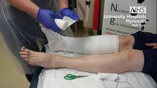 How to apply a simple bandage [upl. by Nichola]